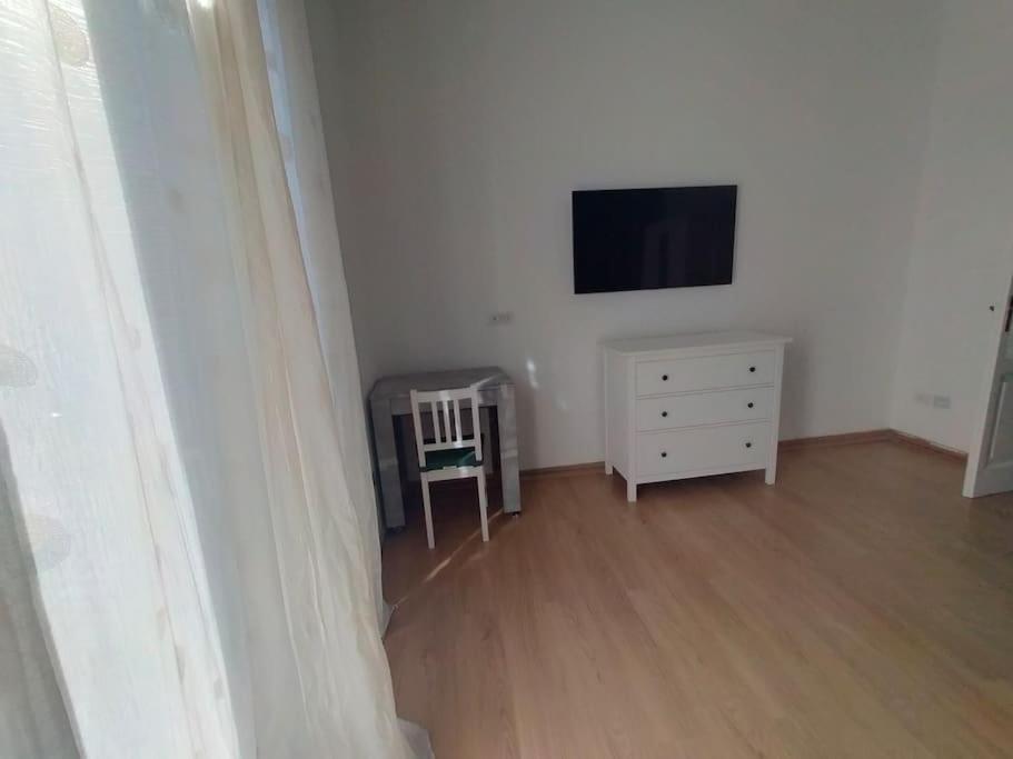 Aura Apartment בארי מראה חיצוני תמונה